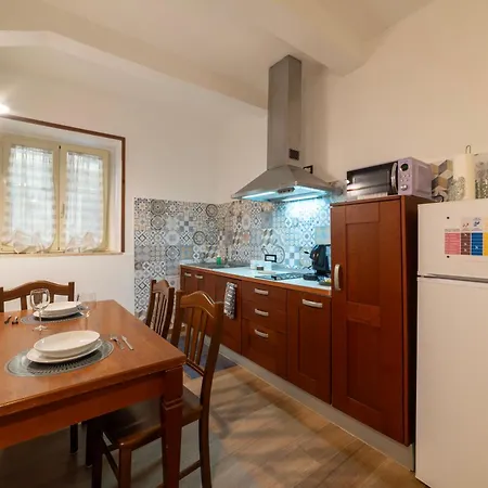 In Stile A Apartament Mesyna